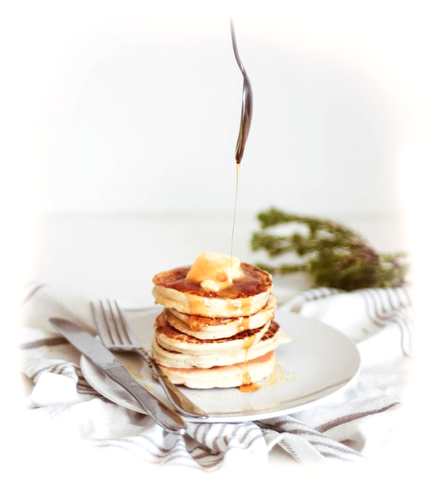 pancakes on a plate